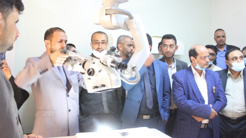 تجريب جهاز المايكروسكوب